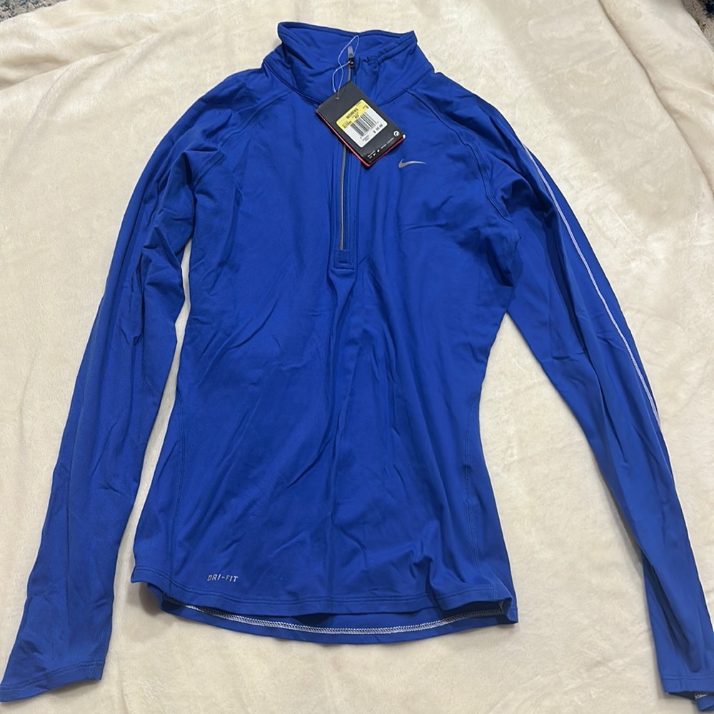 NWT Nike Half Zip long Sleeved Shirt